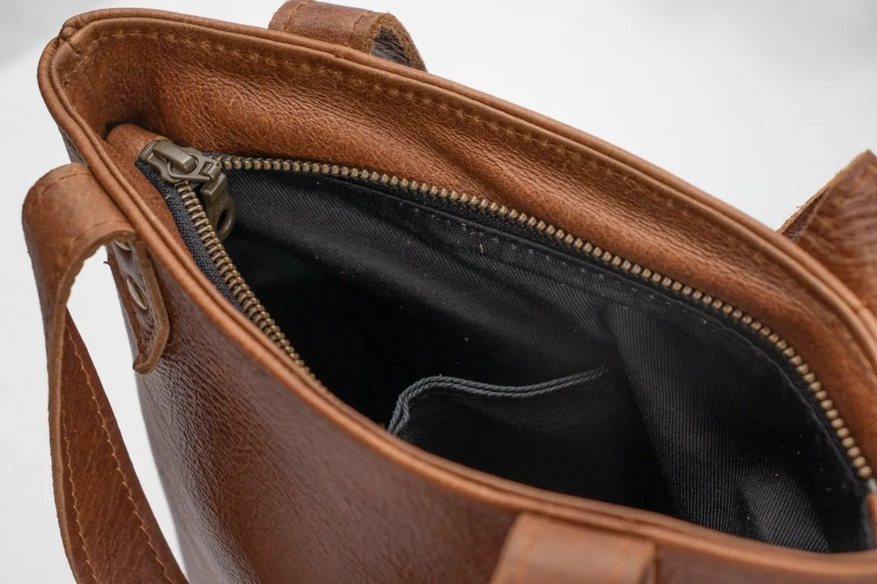 Tan Leather Goods - Vinot Wine Bag | Pecan